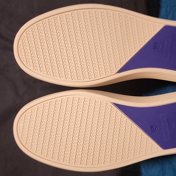 NWTs Rothy's White Rainbow 🌈 size 10.5 - Picture 9 of 9